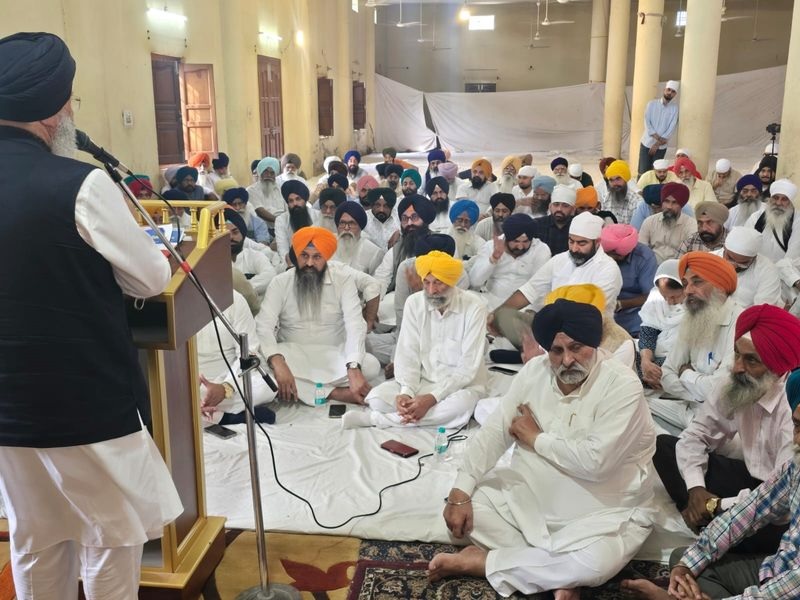 ਅਕਾਲ ਤਖ਼ਤ ਤੋਂ ਜਾਰੀ ਹੁਕਮਨਾਮੇ ਸਬੰਧੀ ਪੰਥਕ ਧਿਰਾਂ ਦੀ ਇਕੱਤਰਤਾ