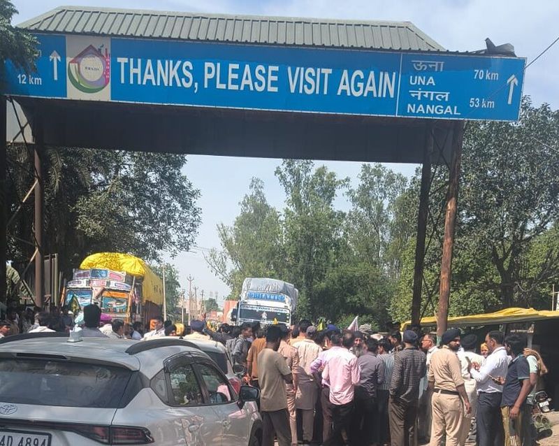 Nihangs in Punjab warn of ‘Khalsa Tax’ on Himachal vehicles from June 21
