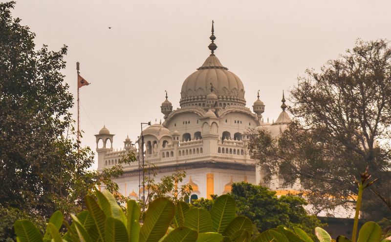 Indian Sikh pilgrims observe Maharaja Ranjit Singh's death anniversary in Lahore