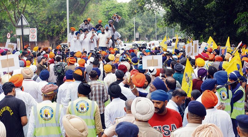 Dead Akali Dal legislator booked for Waris Punjab De protest in Chandigarh