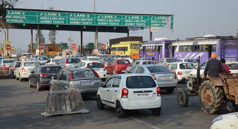 Protest at Ladhowal Toll Plaza disrupts traffic on Ludhiana-Jalandhar Highway